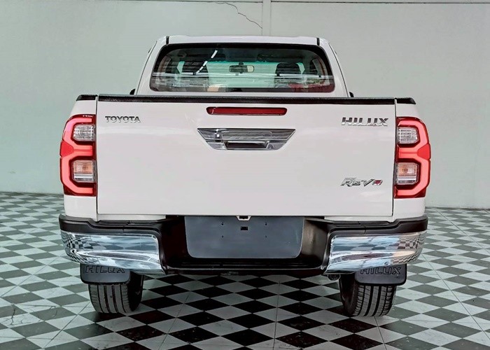 Used 12
                    TOYOTA
                     for Sale Image