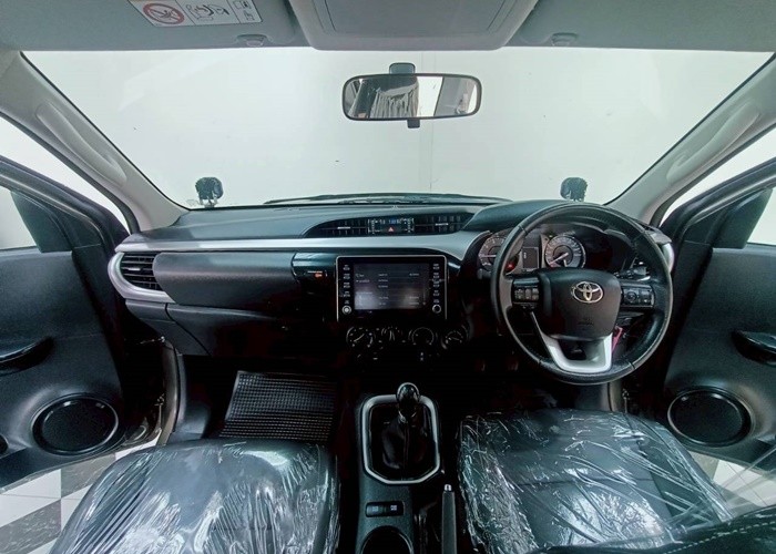 Used 12
                    TOYOTA
                     for Sale Image