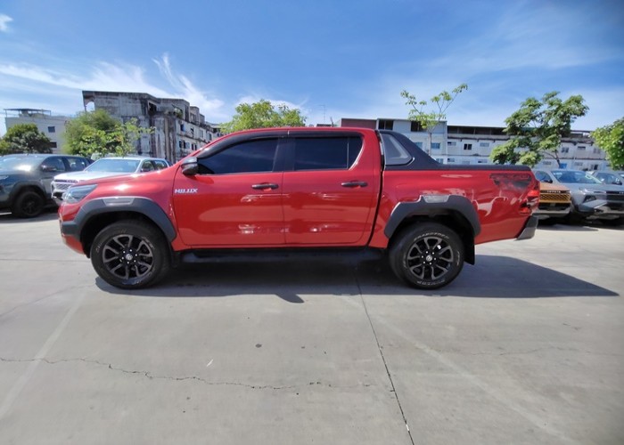 Used 9
                    TOYOTA
                     for Sale Image