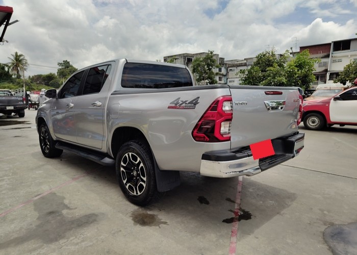Used 5
                    TOYOTA
                     for Sale Image