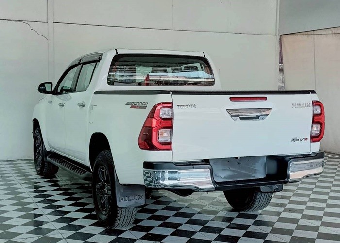 Used 6
                    TOYOTA
                     for Sale Image