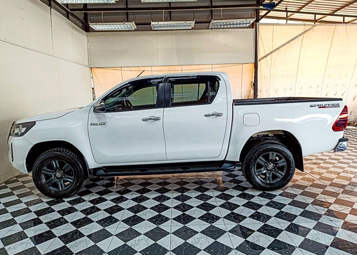 Used 6
                    TOYOTA
                     for Sale Image