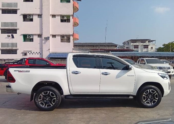 Used 4
                    TOYOTA
                     for Sale Image