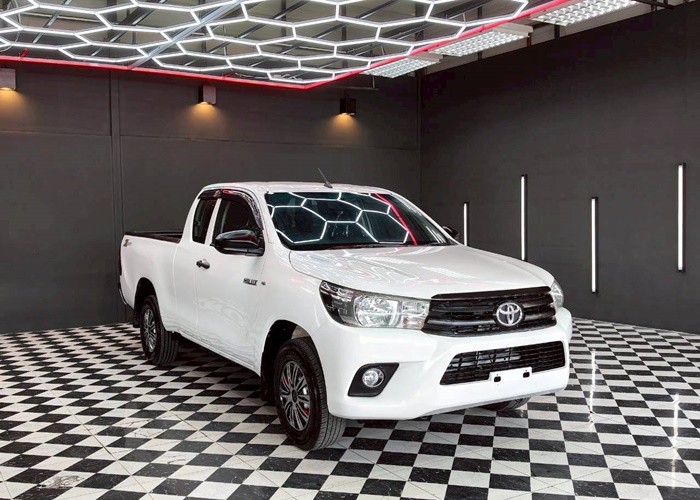 Used 7
                    TOYOTA
                     for Sale Image