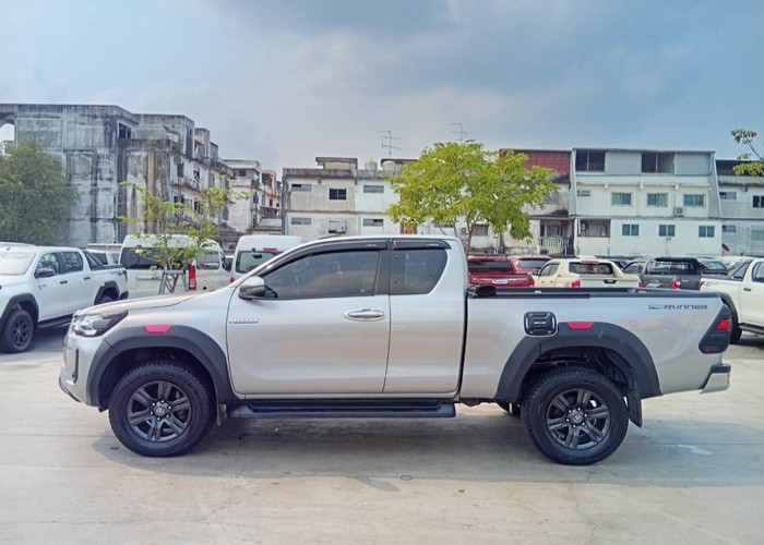 Used 10
                    TOYOTA
                     for Sale Image