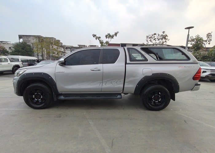 Used 12
                    TOYOTA
                     for Sale Image