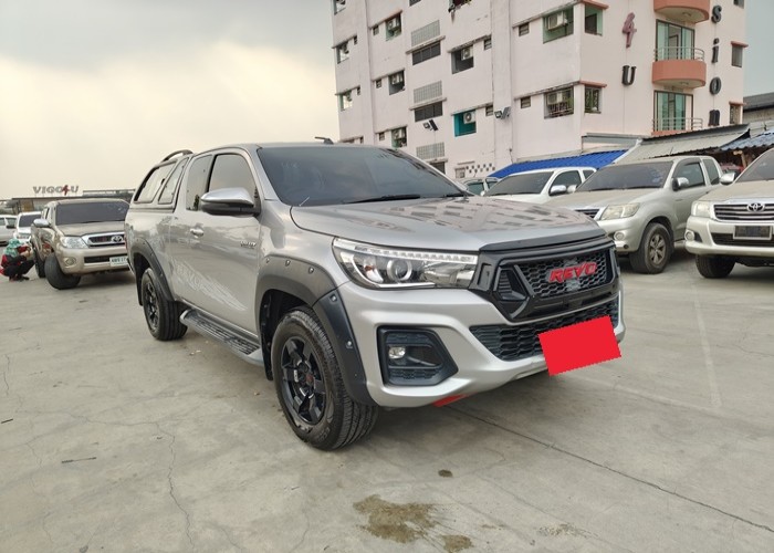 Used 12
                    TOYOTA
                     for Sale Image