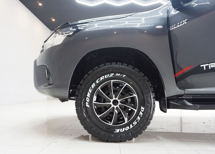 Used 7
                    TOYOTA
                     for Sale Image