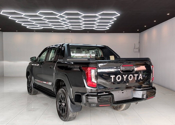 Used 11
                    TOYOTA
                     for Sale Image