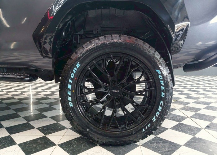 Used 7
                    TOYOTA
                     for Sale Image