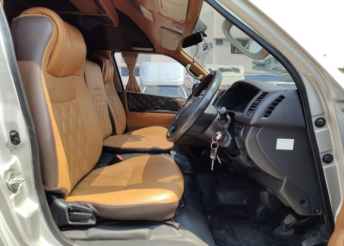 Used 12
                    TOYOTA
                     for Sale Image