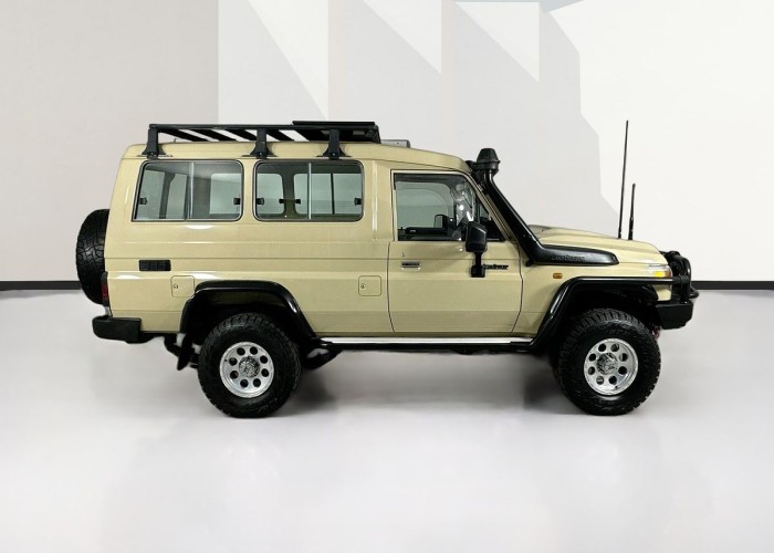 Used 1
                    TOYOTA
                     for Sale Image