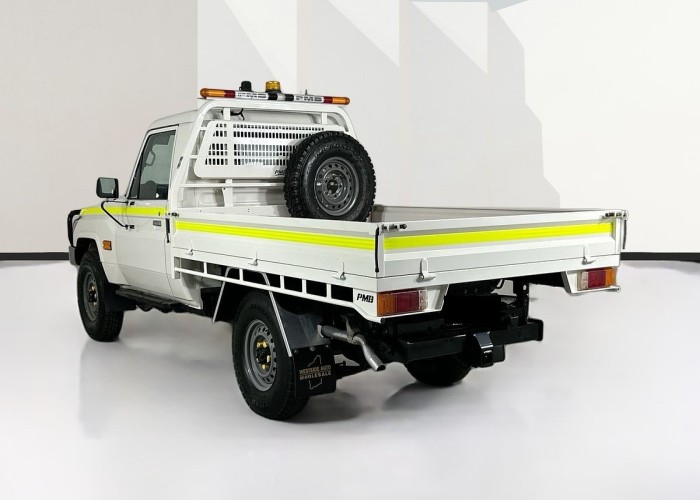 Used 1
                    TOYOTA
                     for Sale Image