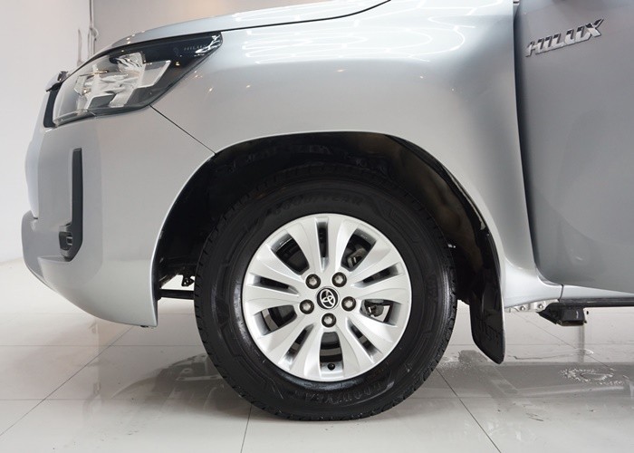 Used 5
                    TOYOTA
                     for Sale Image