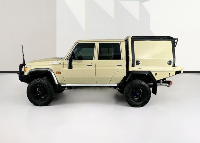 Used 1
                    TOYOTA
                     for Sale Image