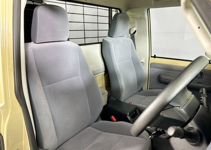 Used 1
                    TOYOTA
                     for Sale Image