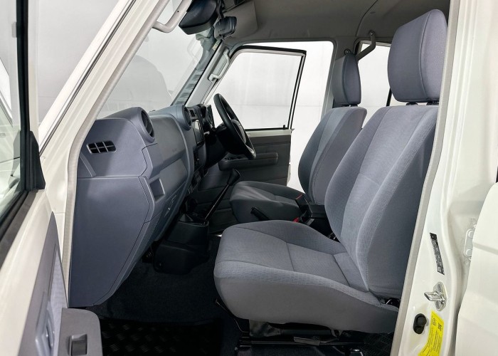 Used 1
                    TOYOTA
                     for Sale Image