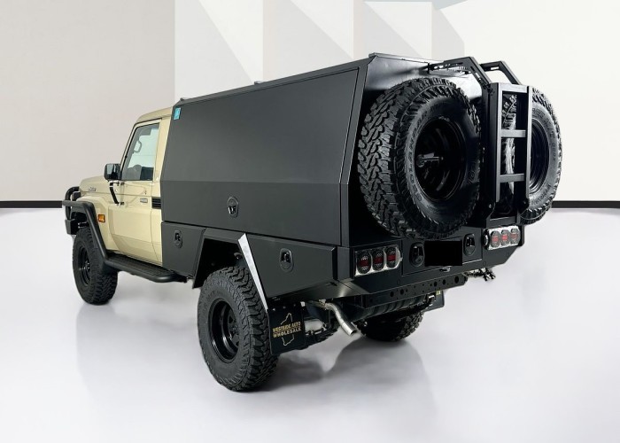 Used 1
                    TOYOTA
                     for Sale Image