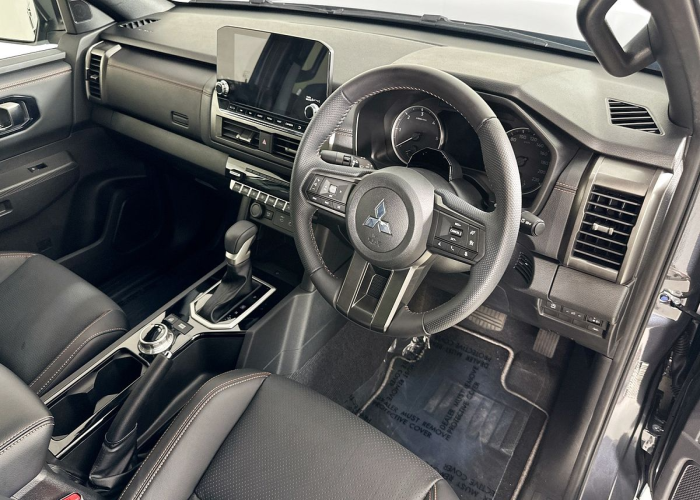 Used 1
                    MITSUBISHI
                     for Sale Image