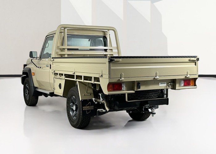 Used 1
                    TOYOTA
                     for Sale Image