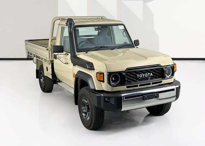 Used 1
                    TOYOTA
                     for Sale Image