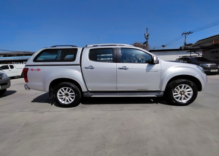 Used 3
                    ISUZU
                     for Sale Image