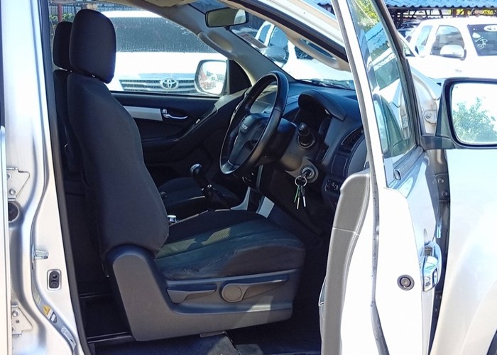 Used 3
                    ISUZU
                     for Sale Image