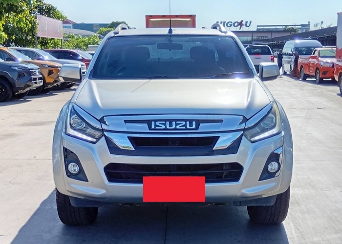 Used 3
                    ISUZU
                     for Sale Image