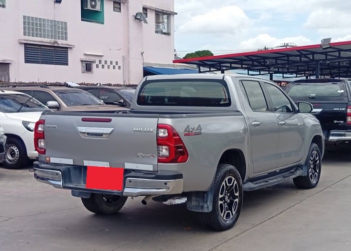 Used 11
                    TOYOTA
                     for Sale Image