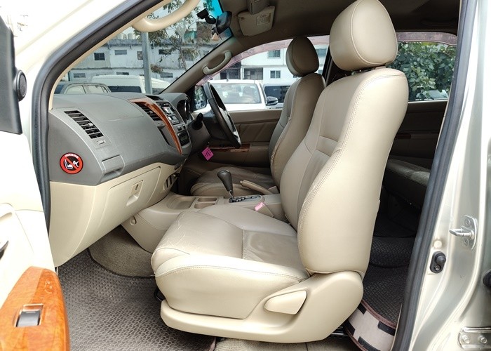 Used 7
                    TOYOTA
                     for Sale Image