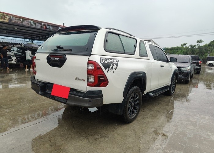 Used 8
                    TOYOTA
                     for Sale Image