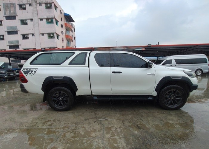 Used 8
                    TOYOTA
                     for Sale Image