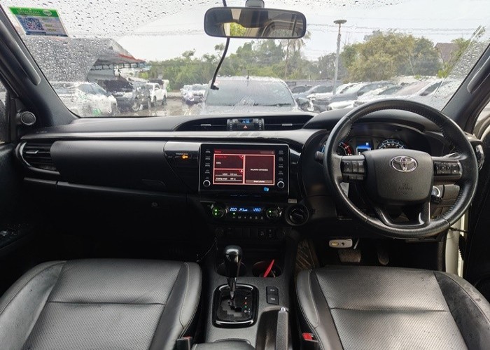 Used 8
                    TOYOTA
                     for Sale Image
