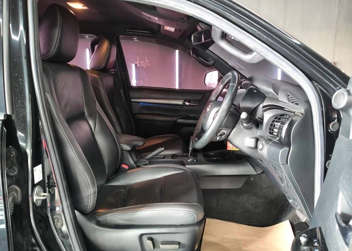 Used 8
                    TOYOTA
                     for Sale Image