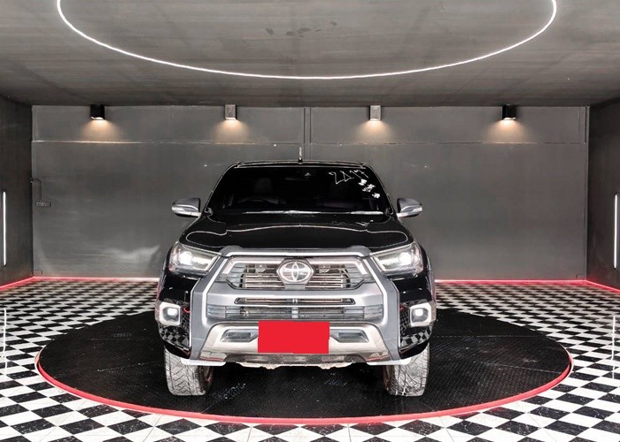 Used 8
                    TOYOTA
                     for Sale Image