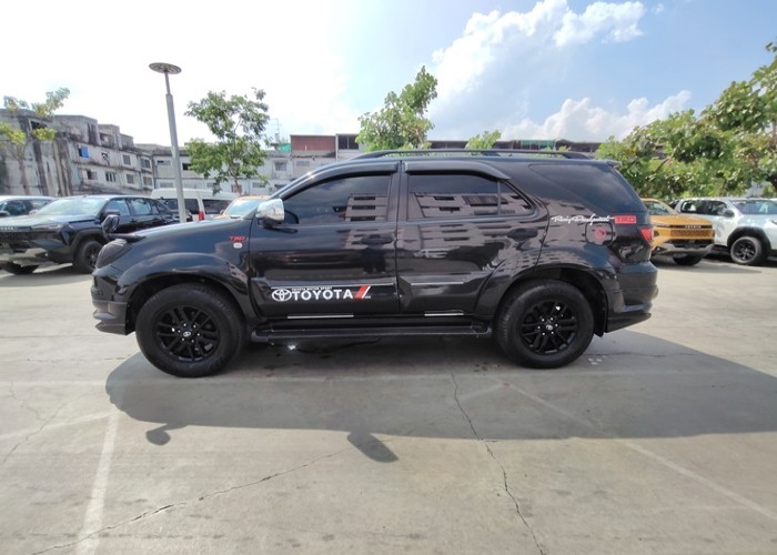 Used 9
                    TOYOTA
                     for Sale Image