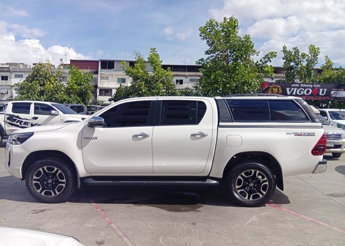 Used 10
                    TOYOTA
                     for Sale Image