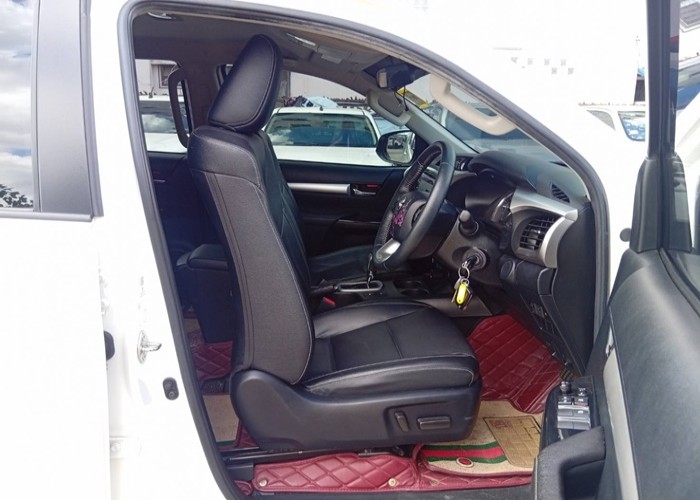 Used 10
                    TOYOTA
                     for Sale Image