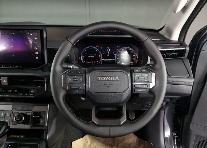 Used 7
                    TOYOTA
                     for Sale Image