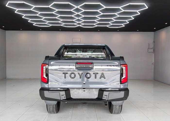 Used 5
                    TOYOTA
                     for Sale Image