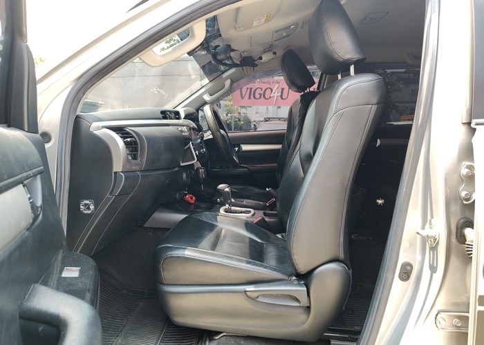 Used 12
                    TOYOTA
                     for Sale Image