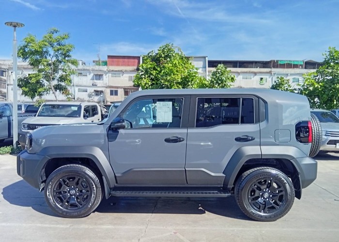 Used 5
                    TOYOTA
                     for Sale Image