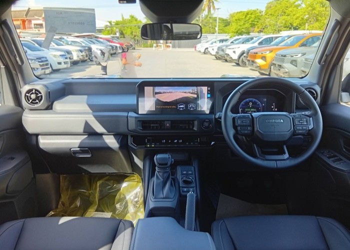 Used 5
                    TOYOTA
                     for Sale Image