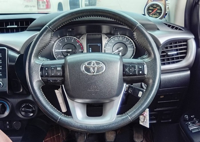 Used 12
                    TOYOTA
                     for Sale Image