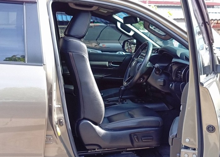Used 5
                    TOYOTA
                     for Sale Image