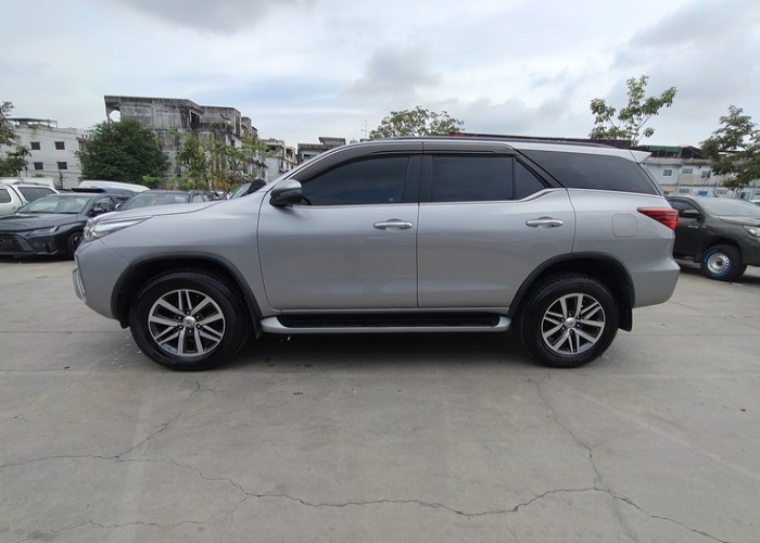 Used 4
                    TOYOTA
                     for Sale Image