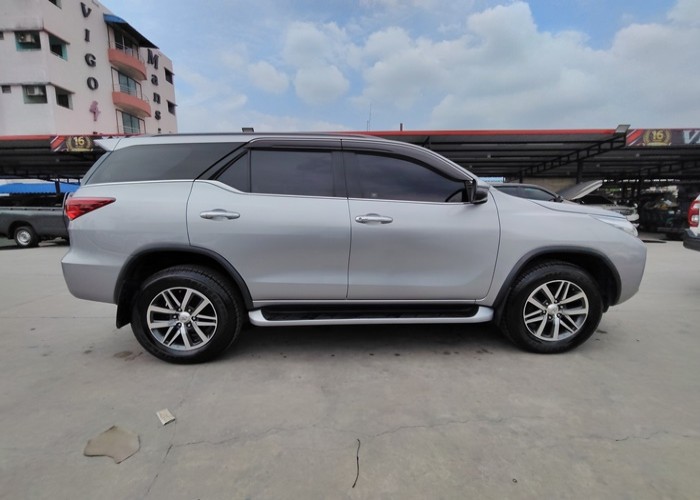 Used 4
                    TOYOTA
                     for Sale Image
