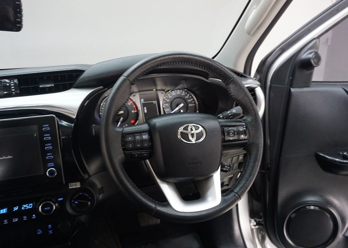 Used 6
                    TOYOTA
                     for Sale Image