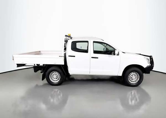 Used 1
                    ISUZU
                     for Sale Image