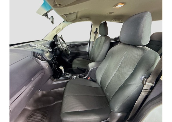 Used 1
                    ISUZU
                     for Sale Image